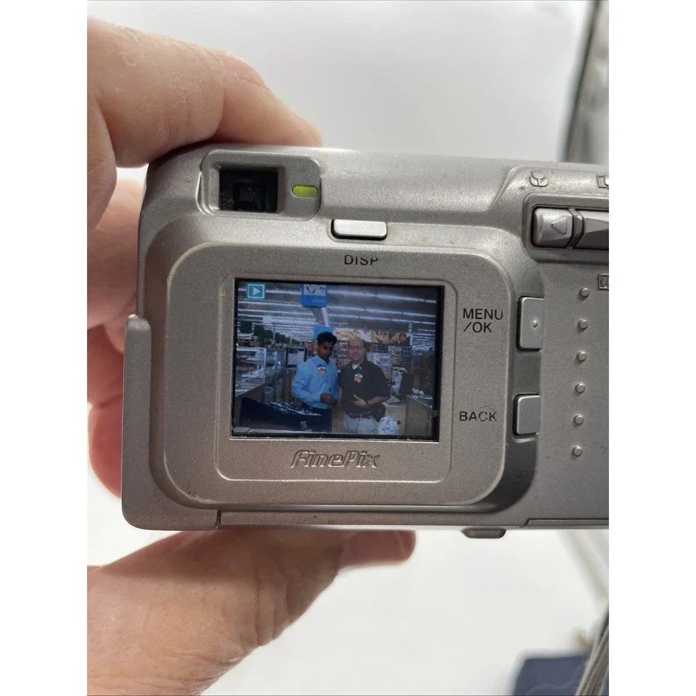 Fujifilm Finepix A210 Digital Camera 3.2MP 3X Zoom+Battery+SD Card-TESTED